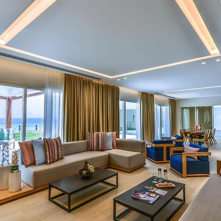 Sealine Beach, A Murwab Resort Musajid Zewnętrze zdjęcie A suite at the hotel