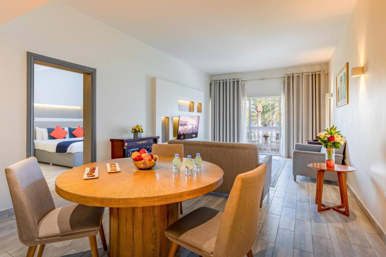 Sealine Beach, A Murwab Resort Musajid Zewnętrze zdjęcie Suite